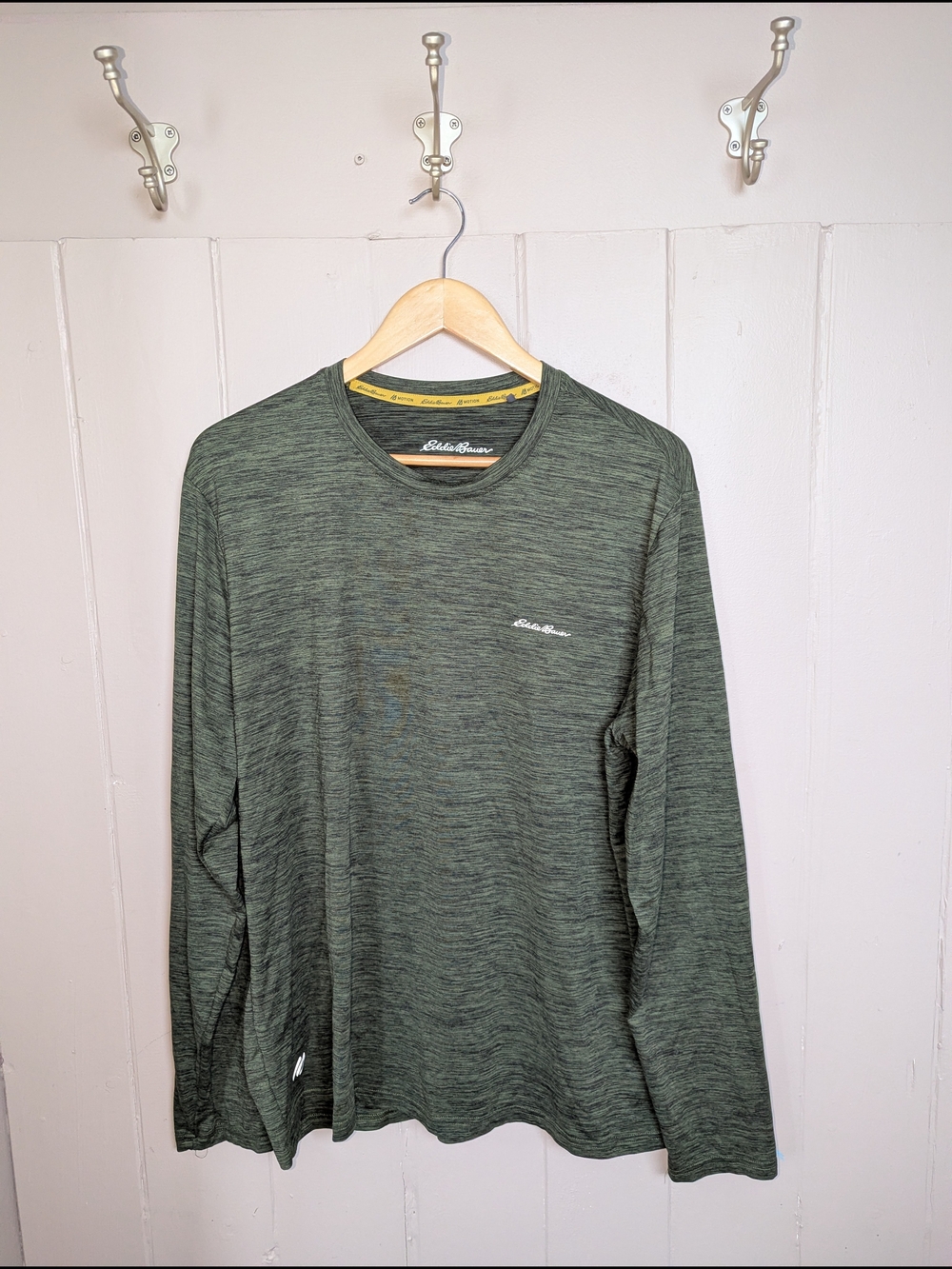 Eddie Bauer Motion Heathered Green Performance Tee